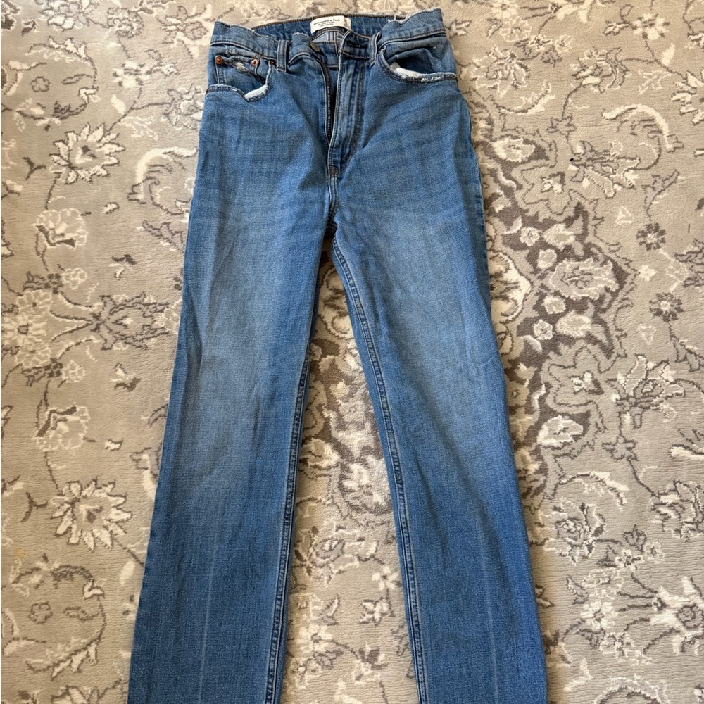 Abercrombie & Fitch Women's Blue Cropped Ankle Jeans